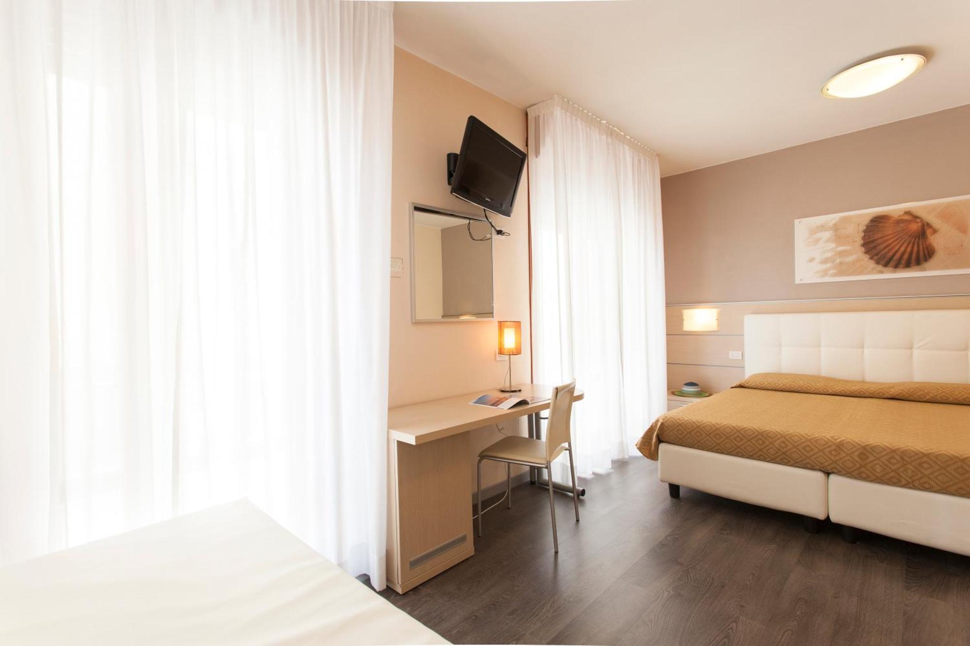 Hotel Orizzonte ลิโดดิเยโซโล ห้อง รูปภาพ