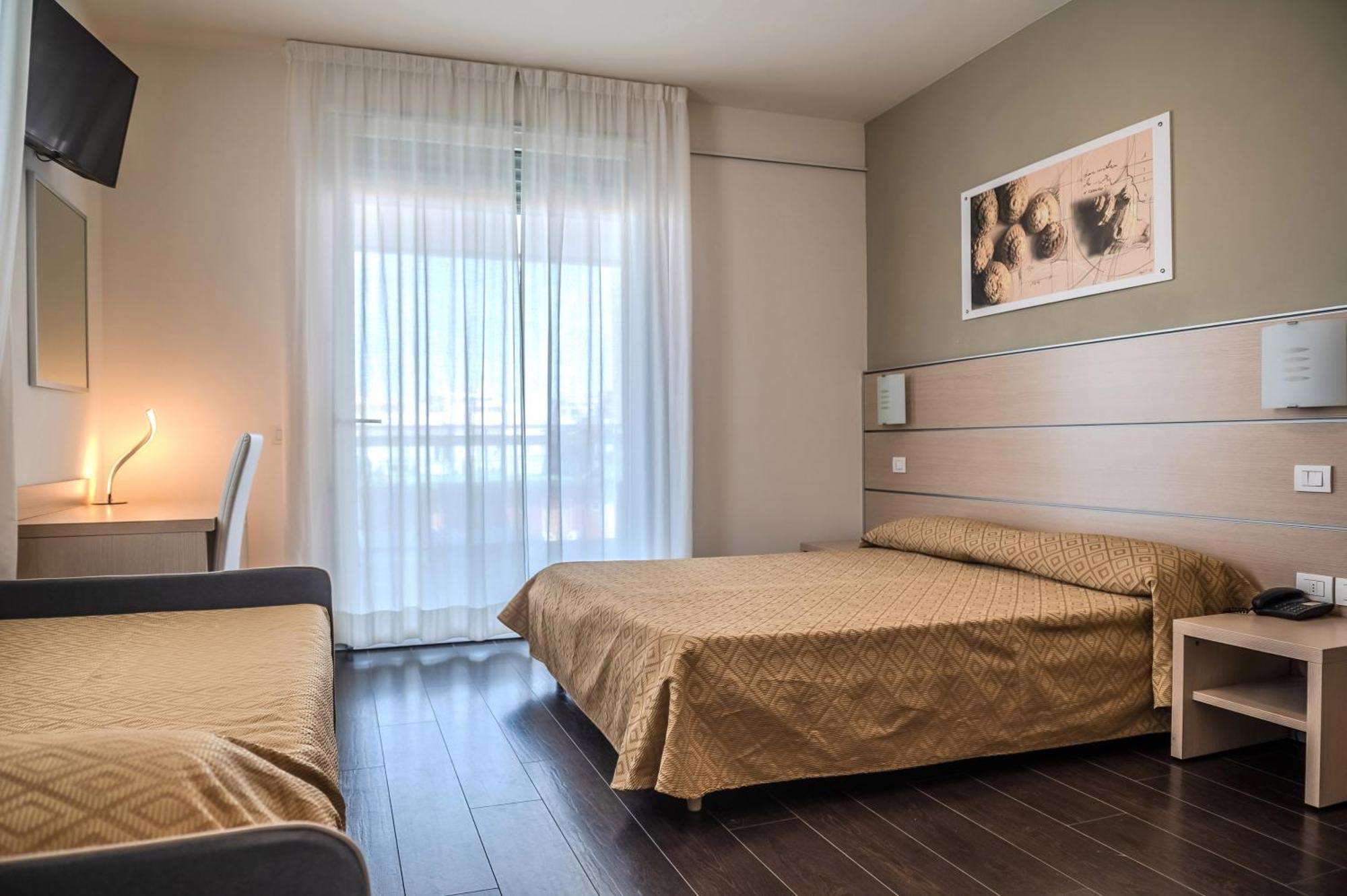 Hotel Orizzonte ลิโดดิเยโซโล ห้อง รูปภาพ