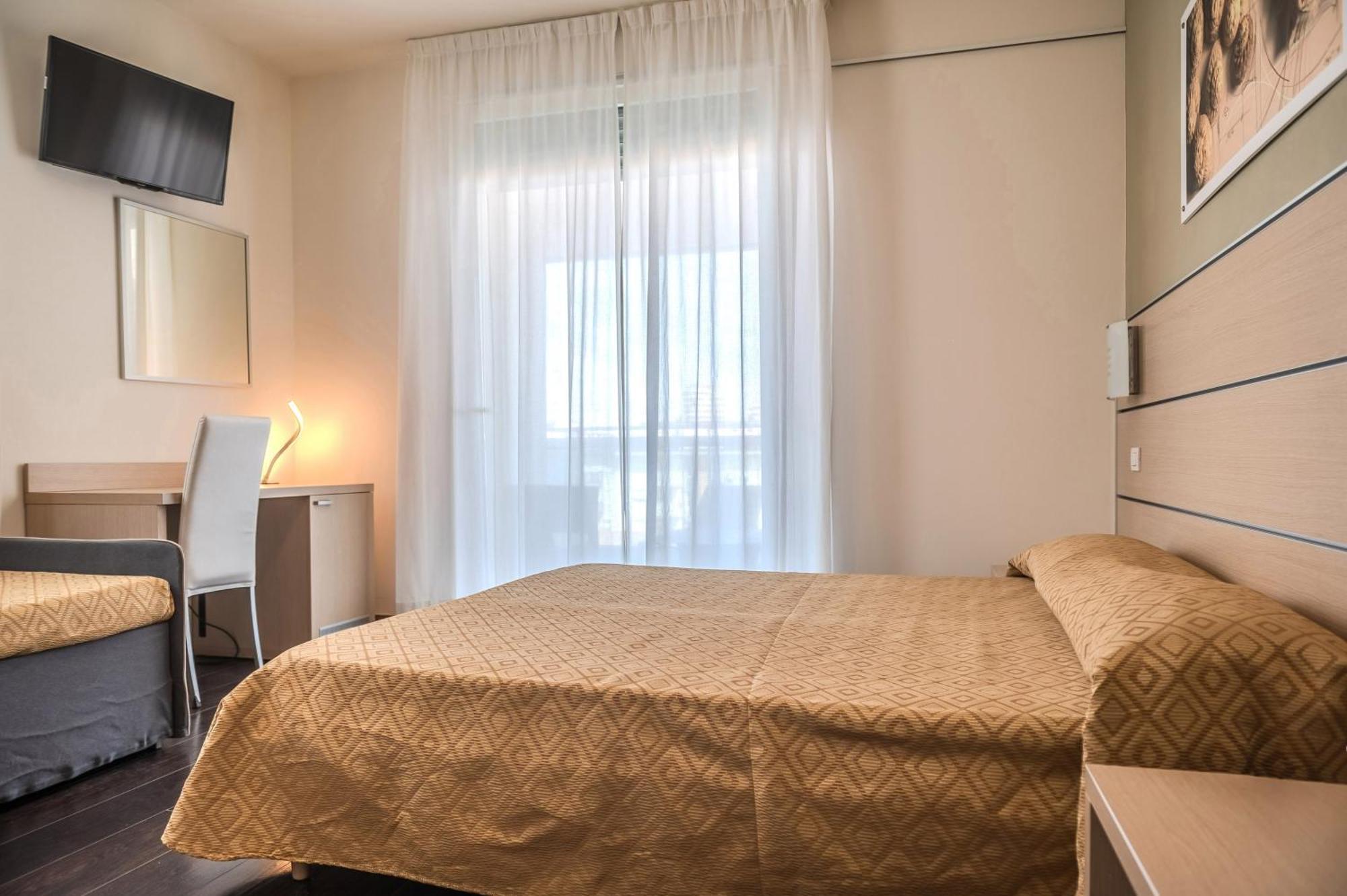 Hotel Orizzonte ลิโดดิเยโซโล ห้อง รูปภาพ
