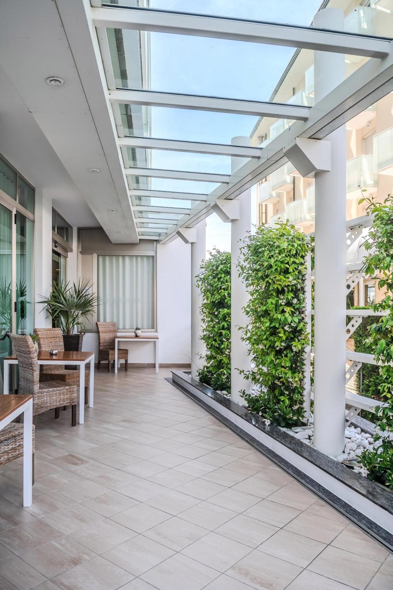 Hotel Orizzonte ลิโดดิเยโซโล ภายนอก รูปภาพ