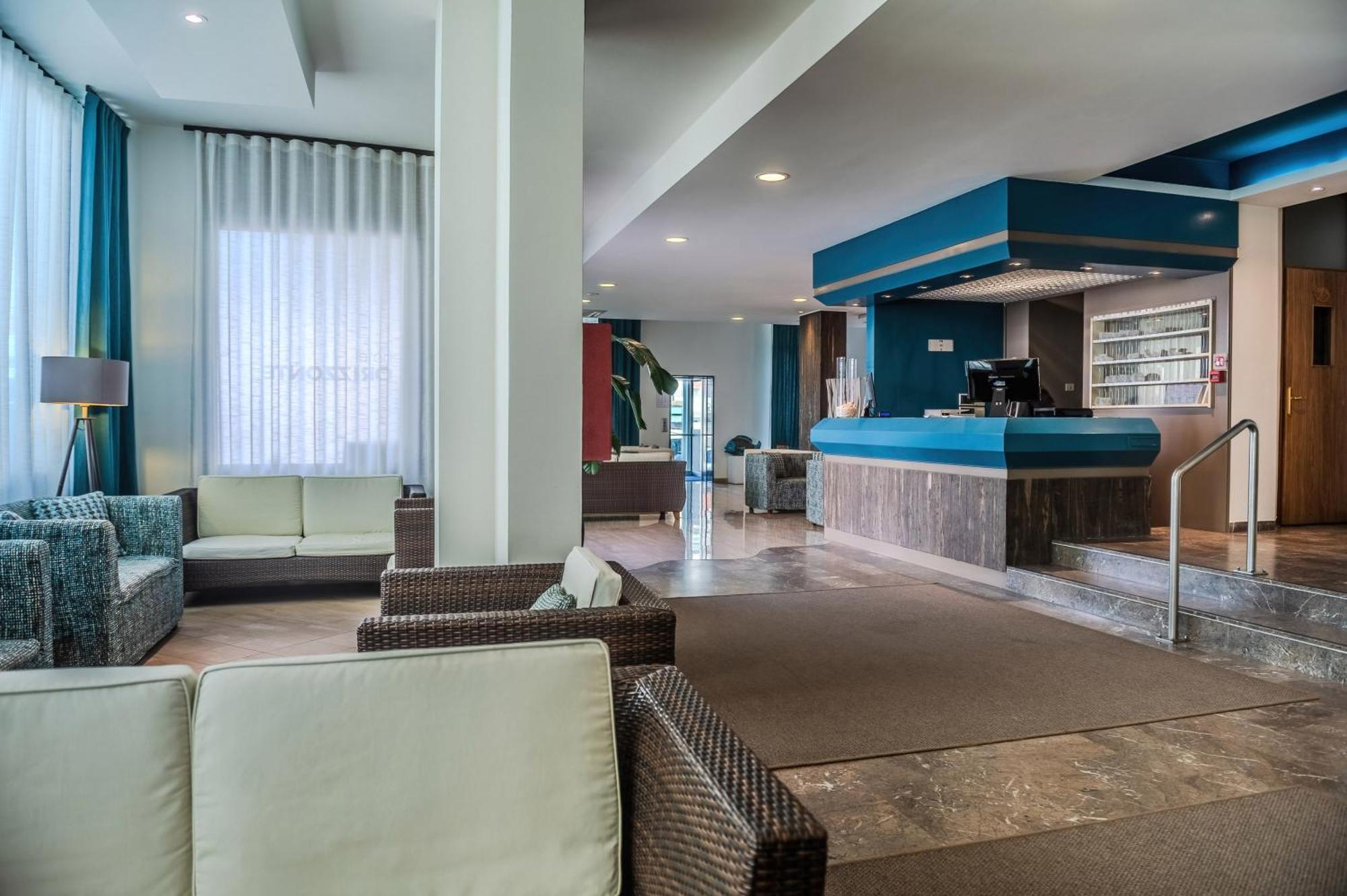 Hotel Orizzonte ลิโดดิเยโซโล ภายนอก รูปภาพ